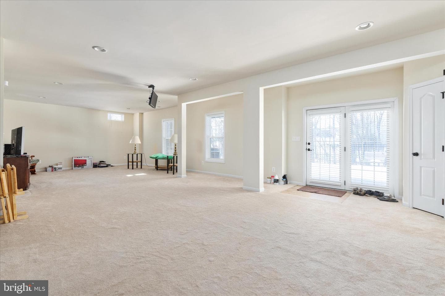 104 Heath Court photo 49