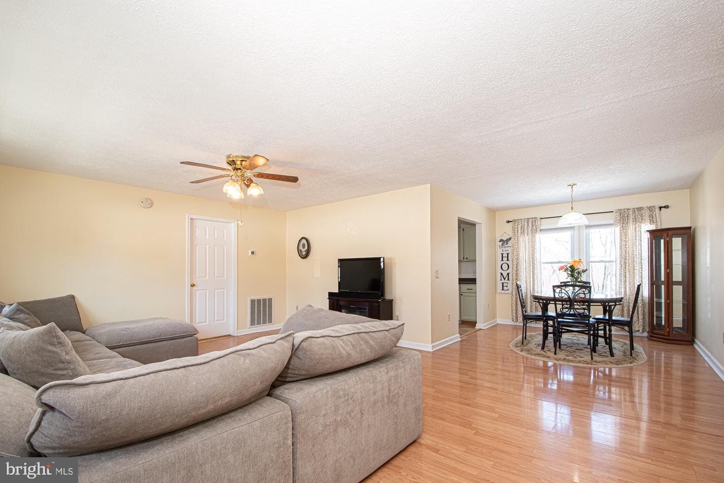 213 Woodrow Road photo 9