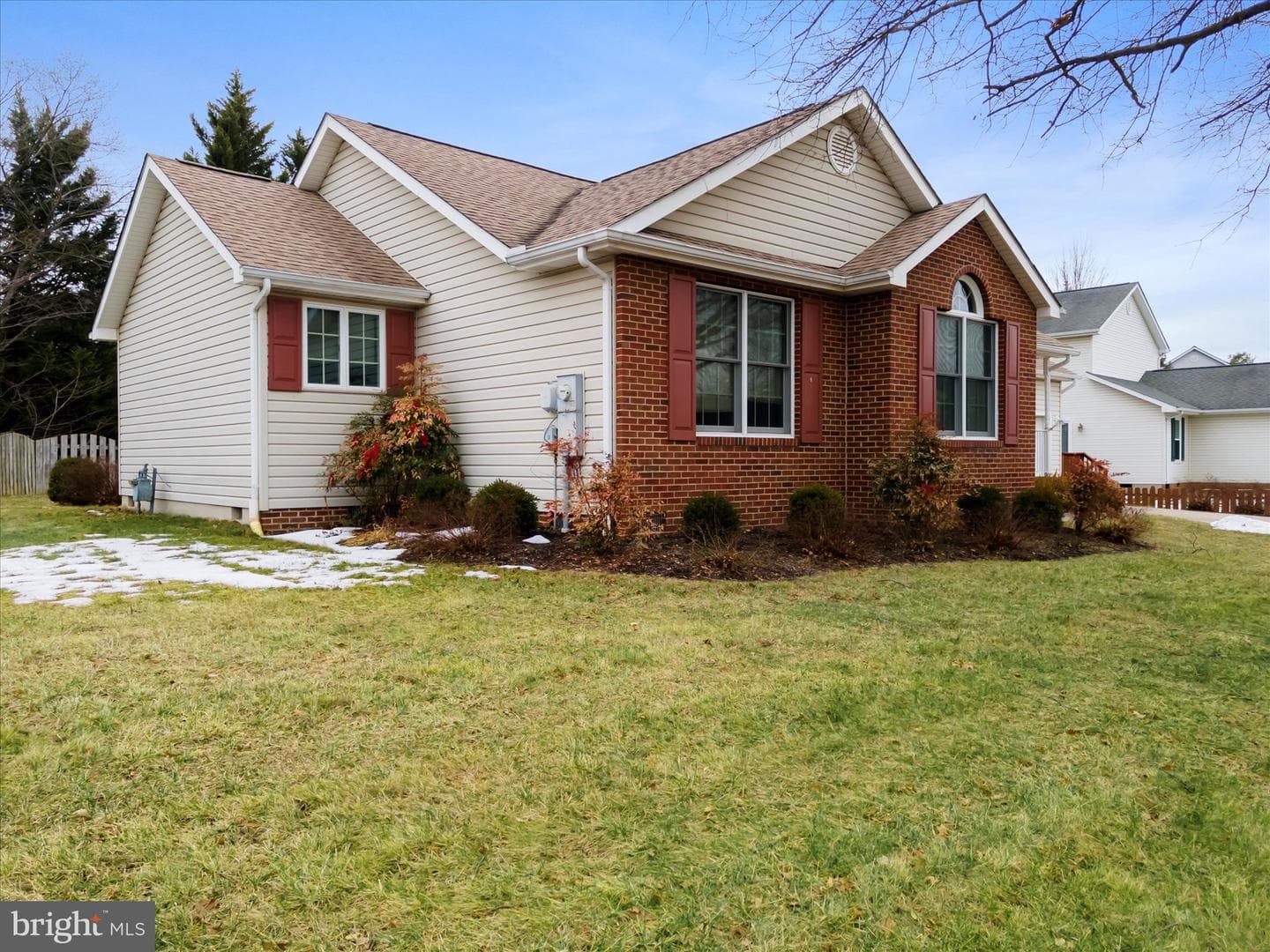 108 Senseny Glen Drive photo 2