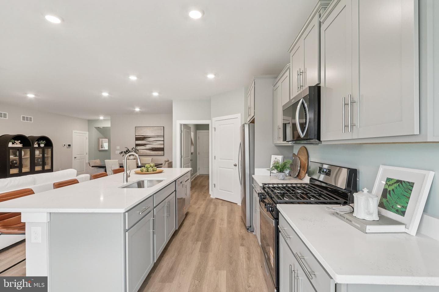 228 Hydrangea Way photo 18