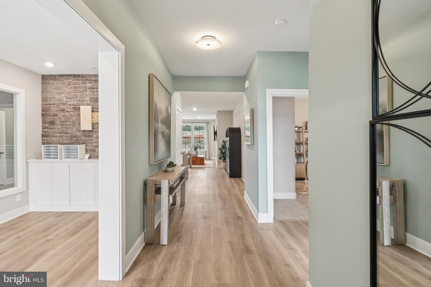 228 Hydrangea Way photo 3