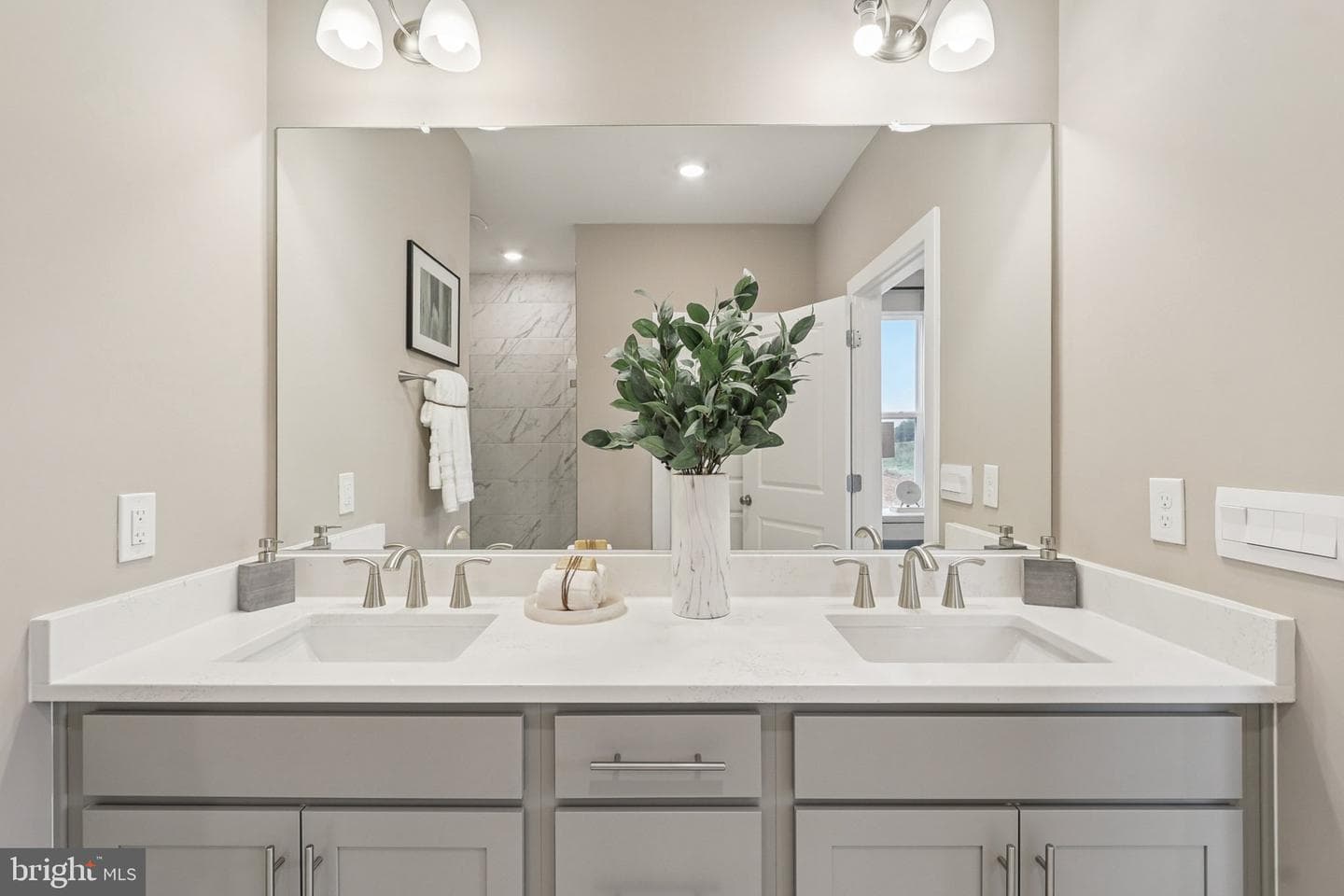 228 Hydrangea Way photo 41