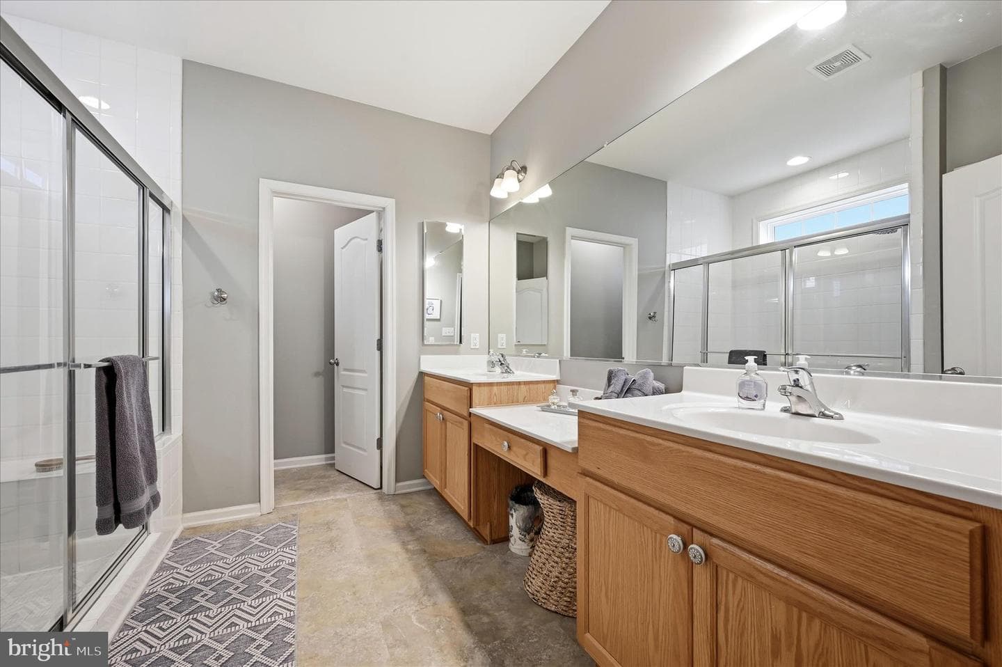 105 Ladysmith Drive photo 37