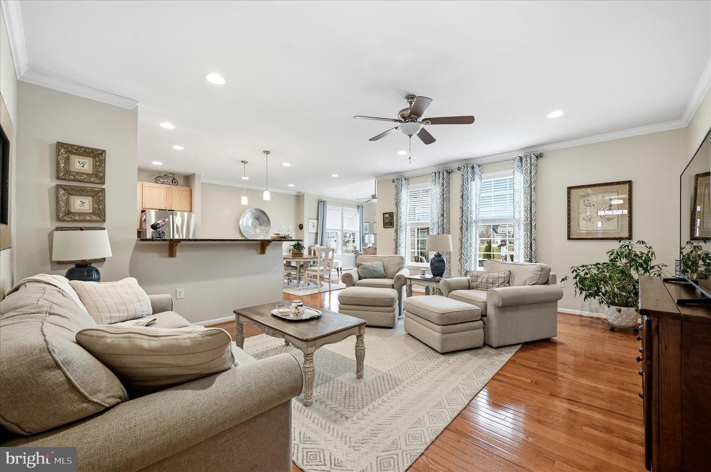 105 Ladysmith Drive photo 4