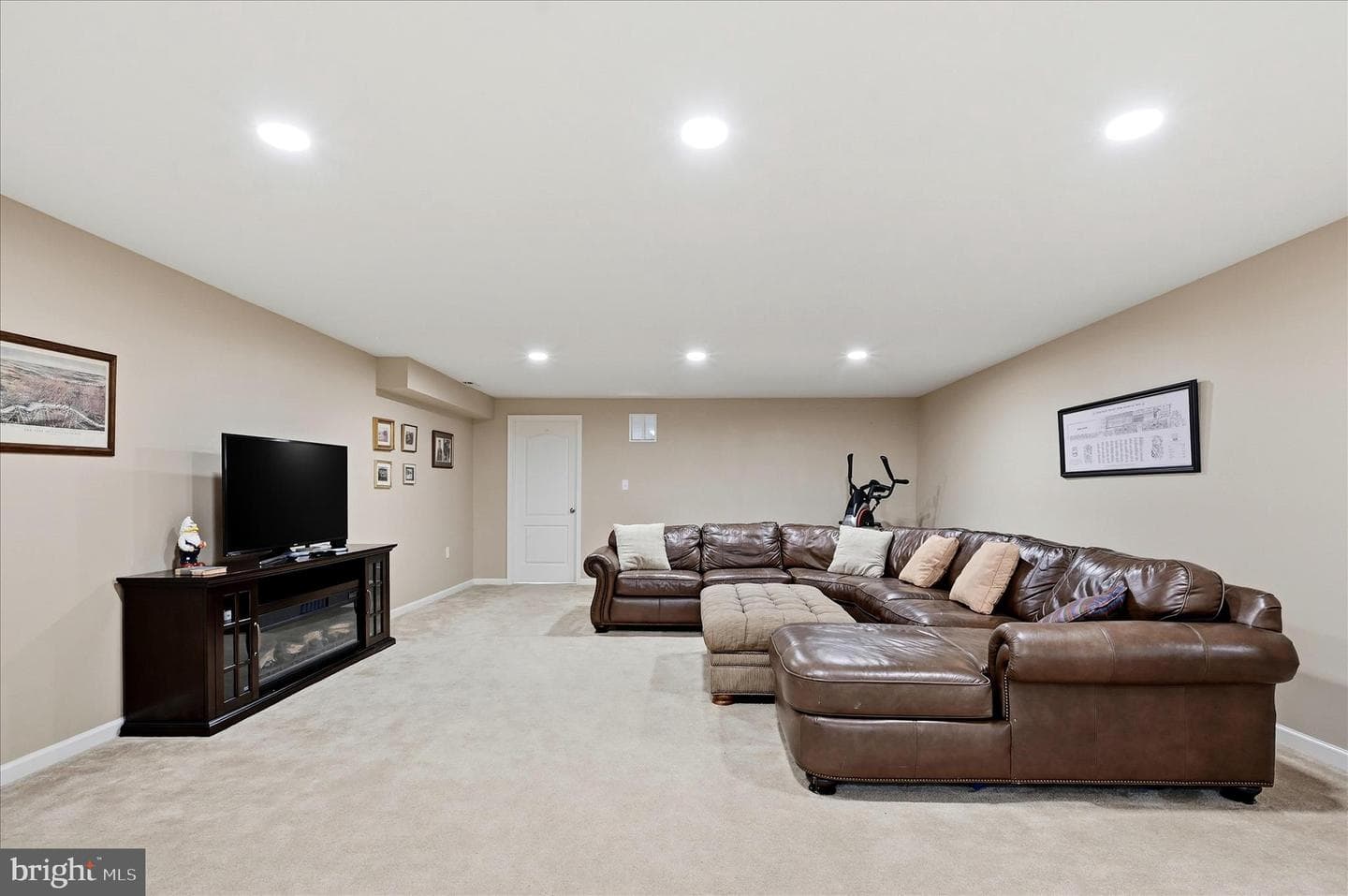 105 Ladysmith Drive photo 45