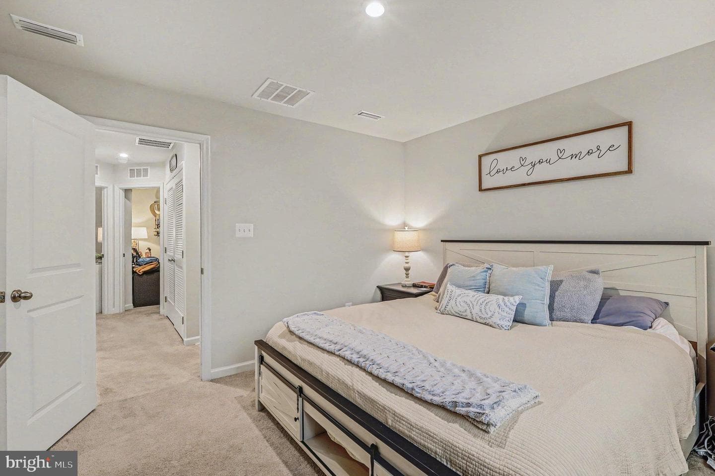 137 Kensington Circle photo 13