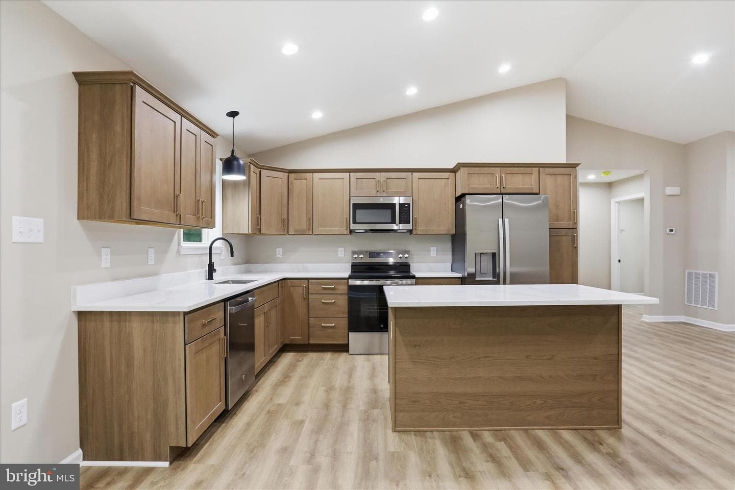 720 Panther Drive photo 8