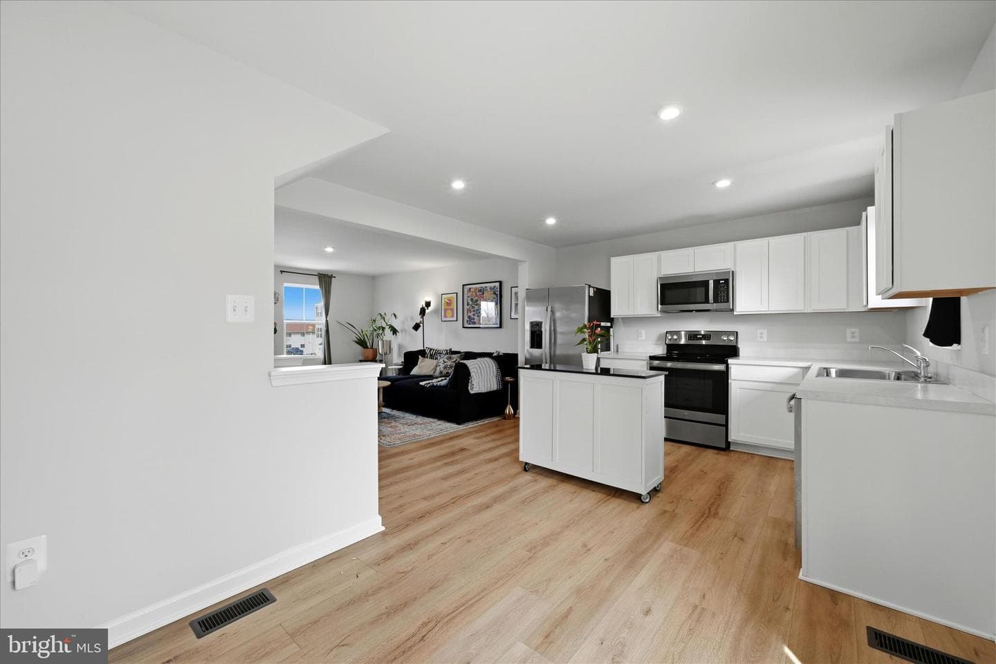 119 Kensington Circle photo 11