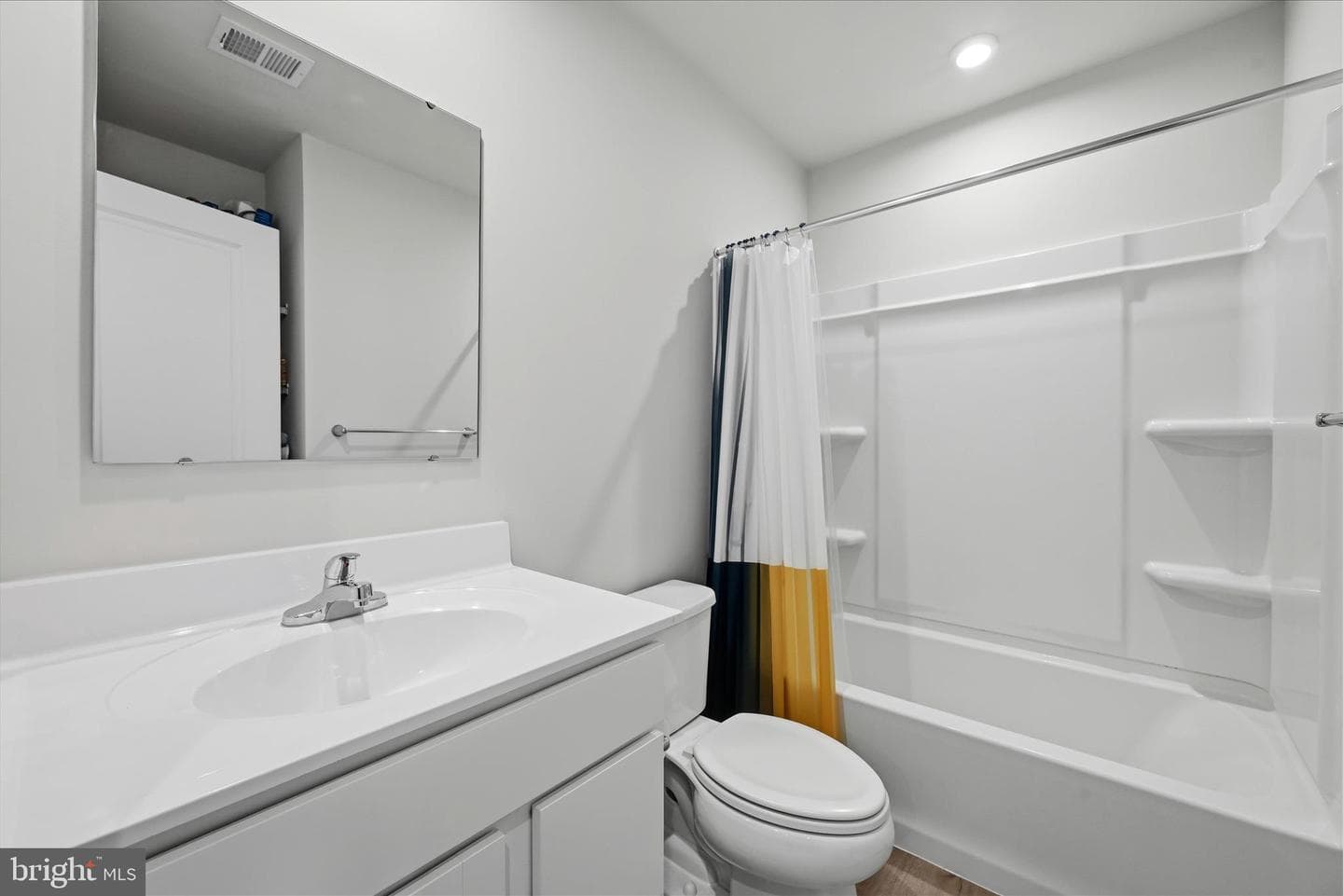119 Kensington Circle photo 28