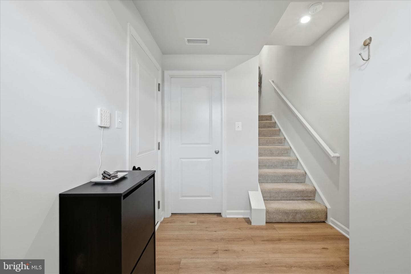 119 Kensington Circle photo 4