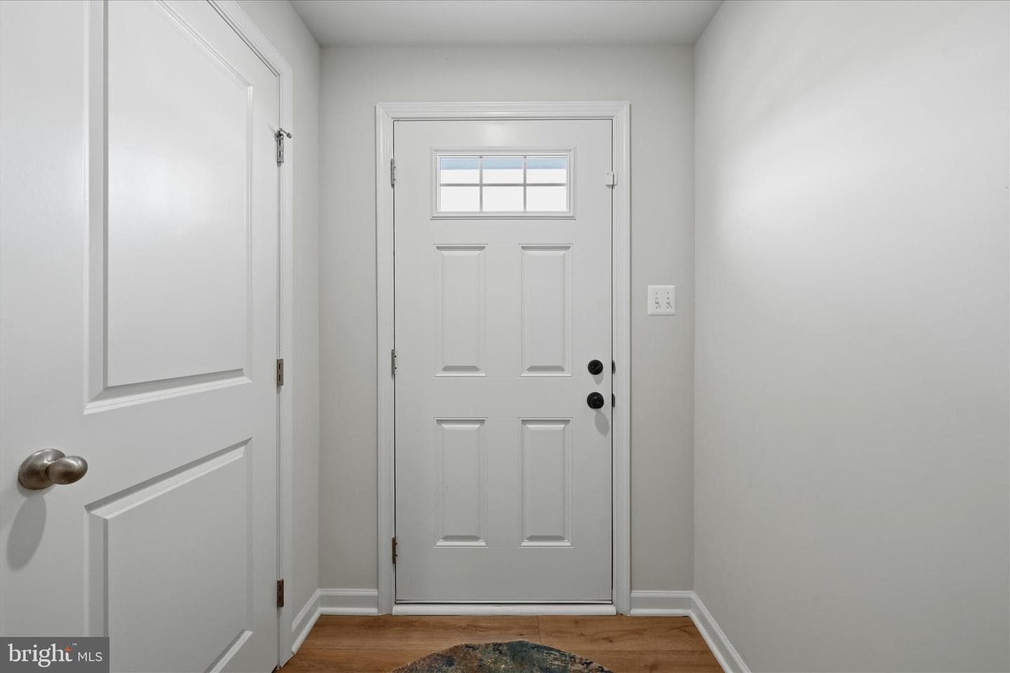 119 Kensington Circle photo 5