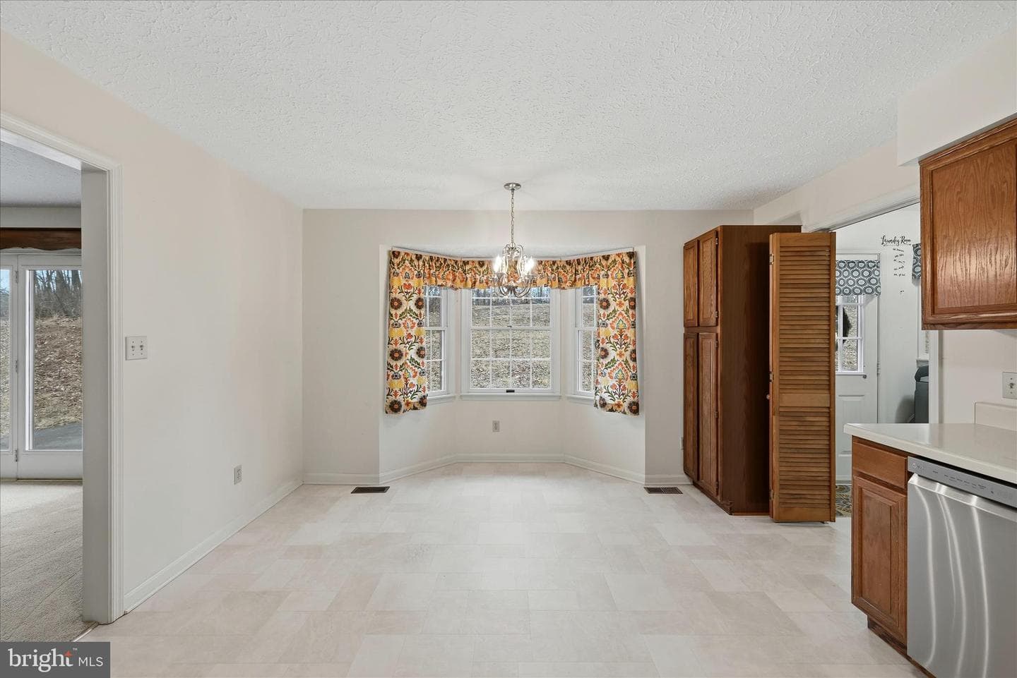 138 Gloucester Drive photo 20