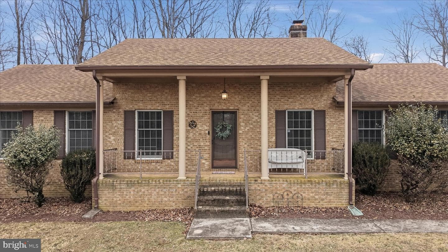 138 Gloucester Drive photo 33