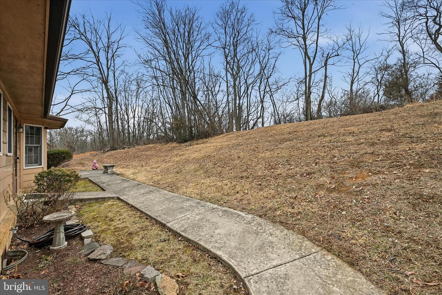 138 Gloucester Drive photo 38