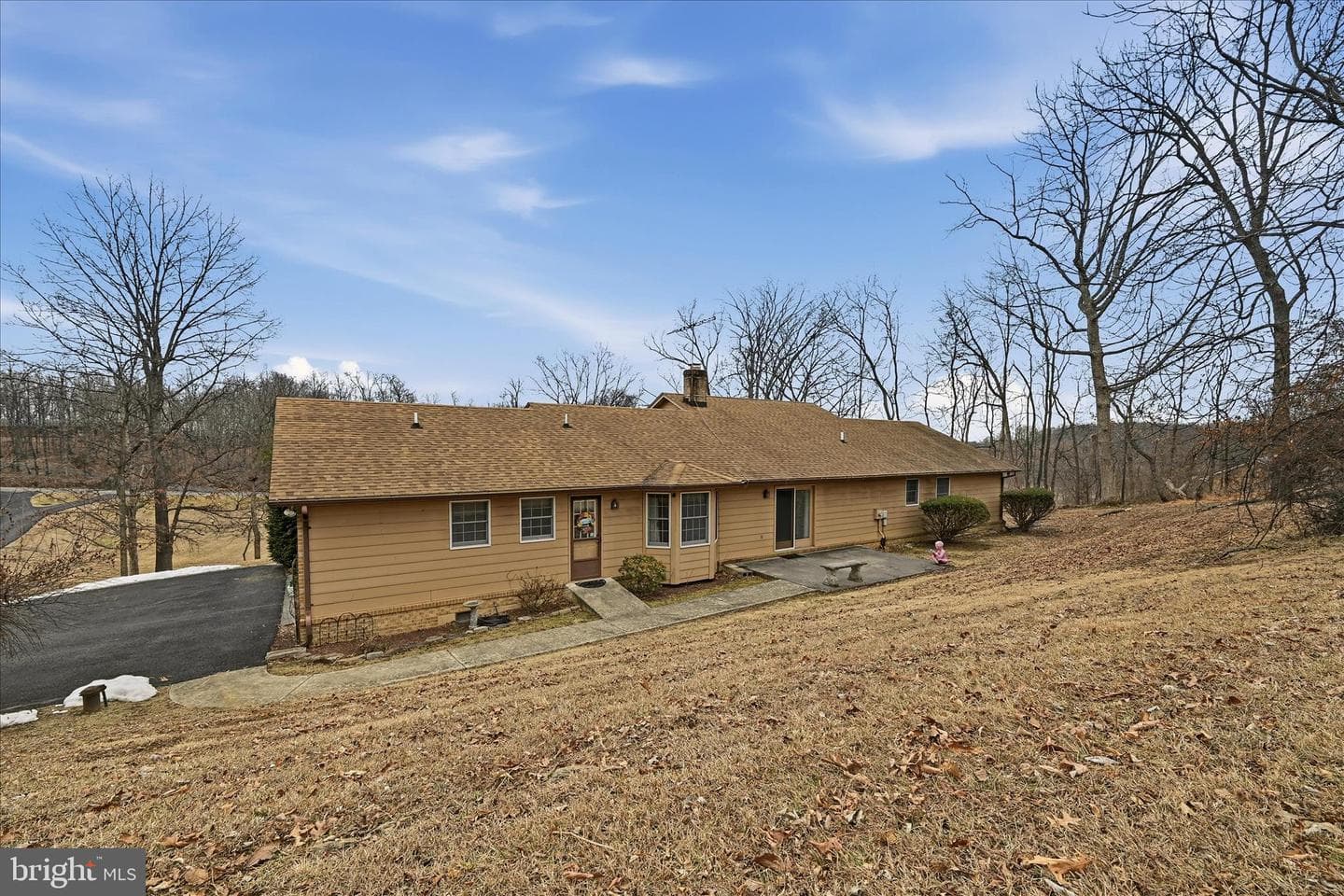 138 Gloucester Drive photo 40