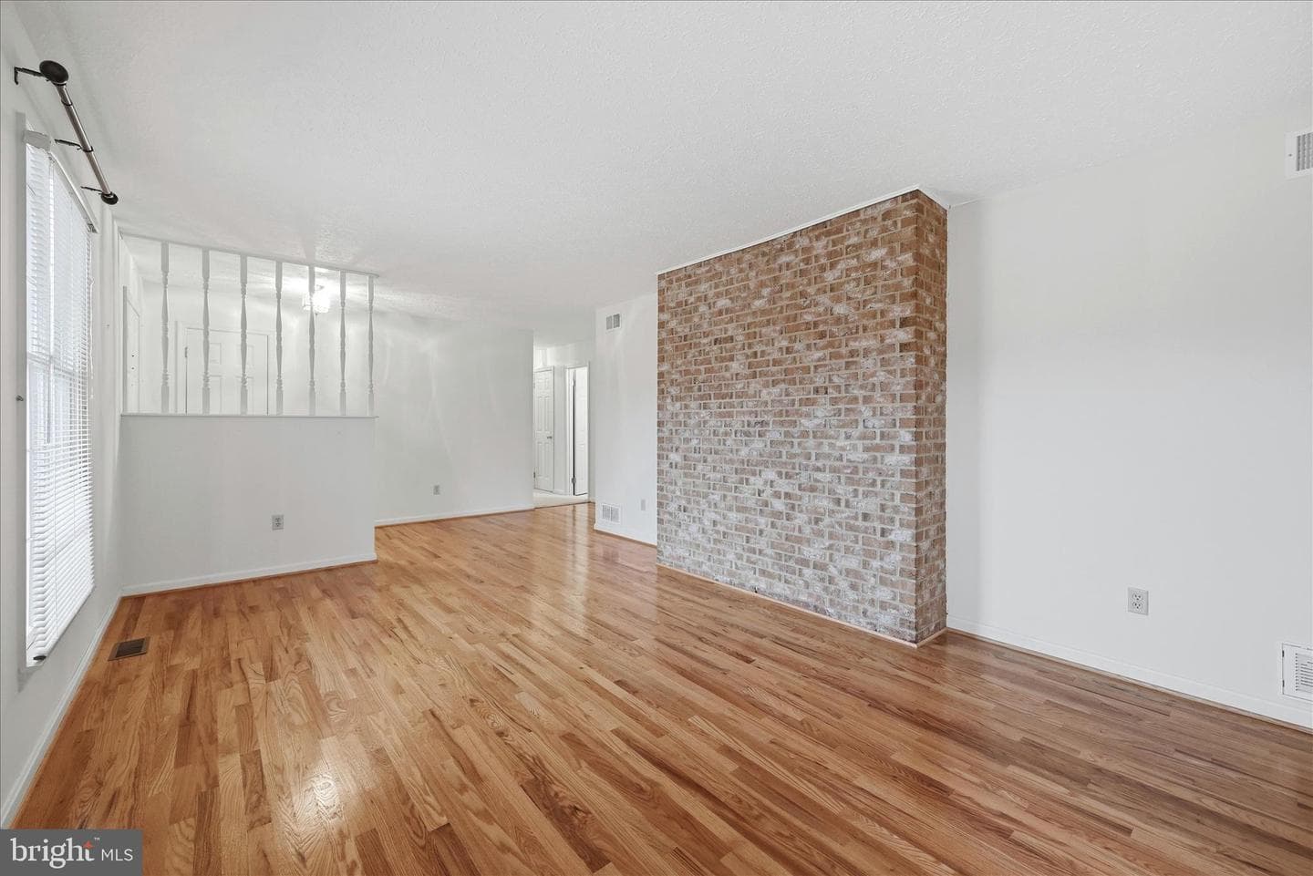 138 Gloucester Drive photo 8