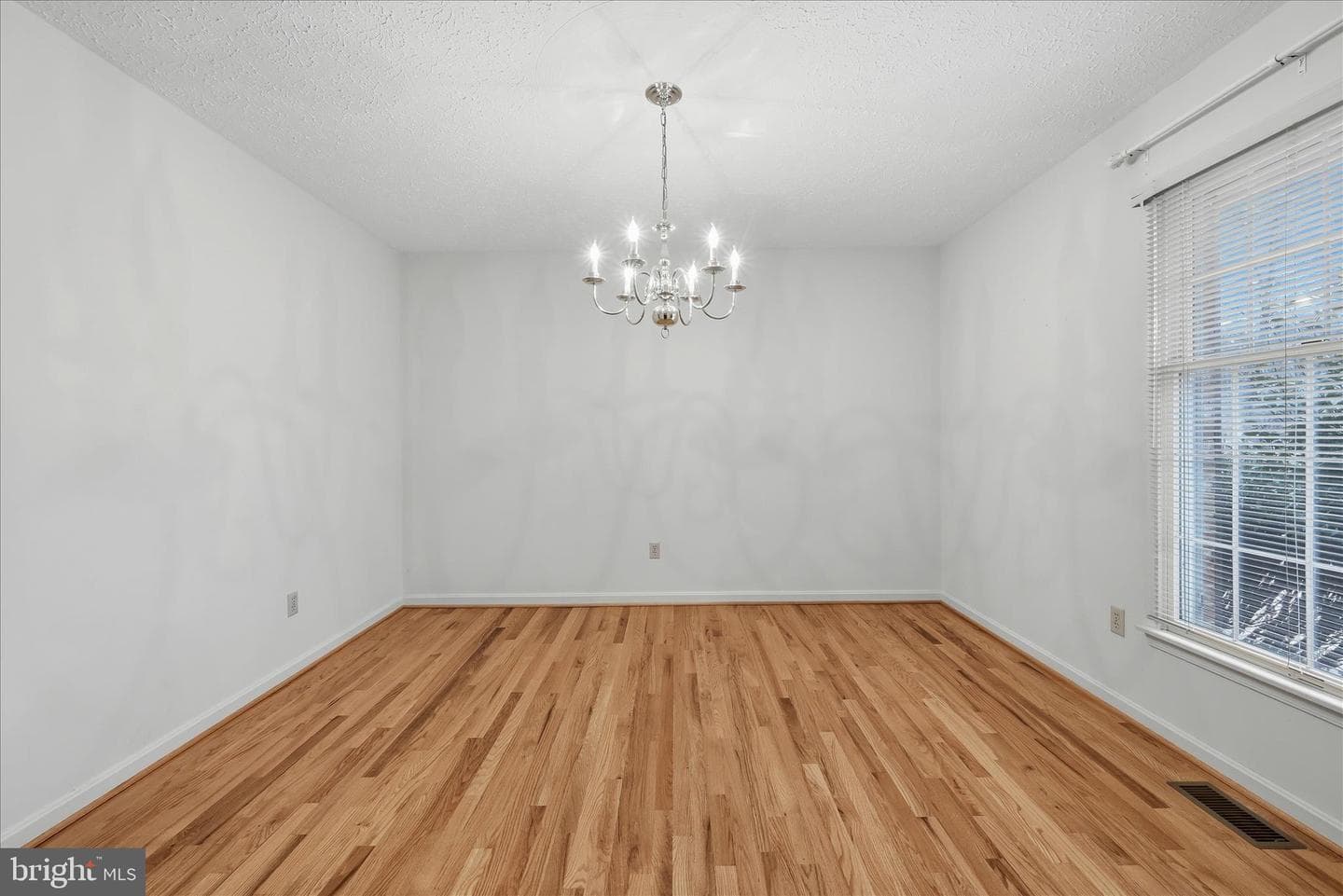 138 Gloucester Drive photo 9