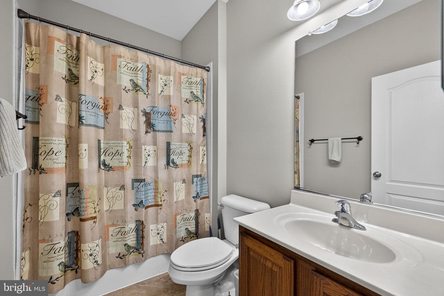 113 Colonial Drive photo 23