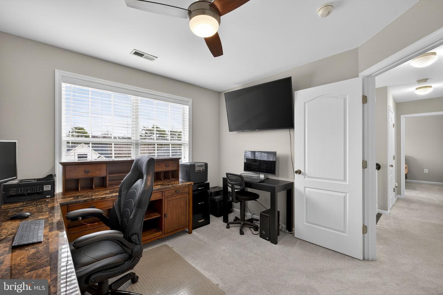 113 Colonial Drive photo 38