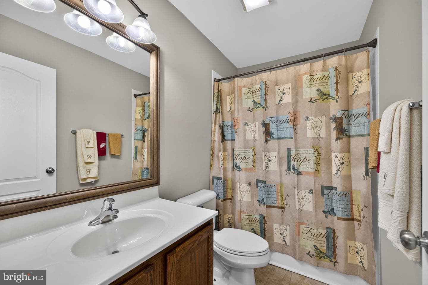 113 Colonial Drive photo 40