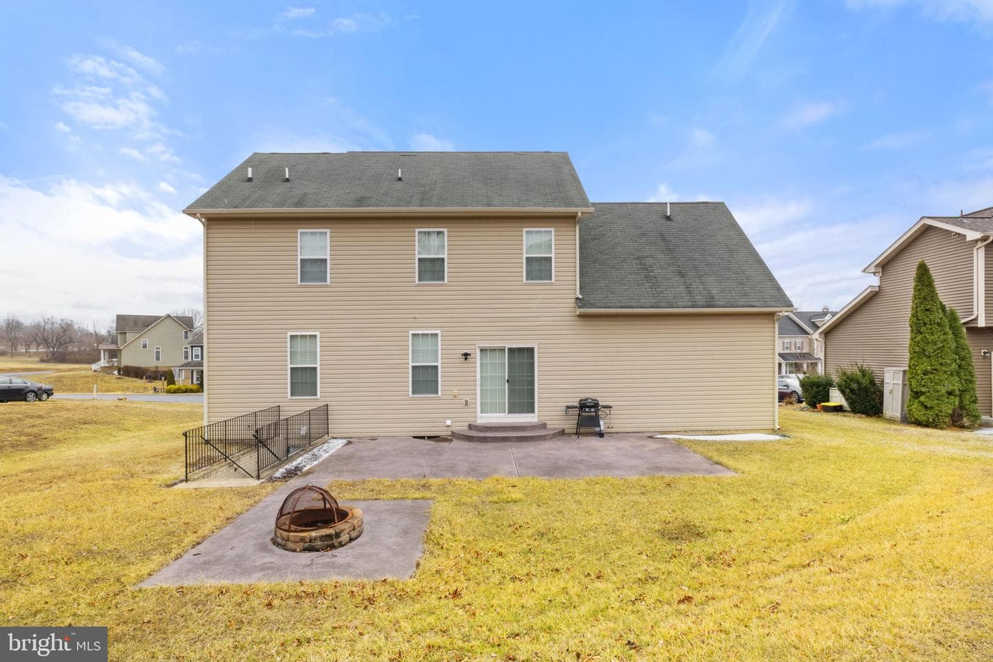 113 Colonial Drive photo 47