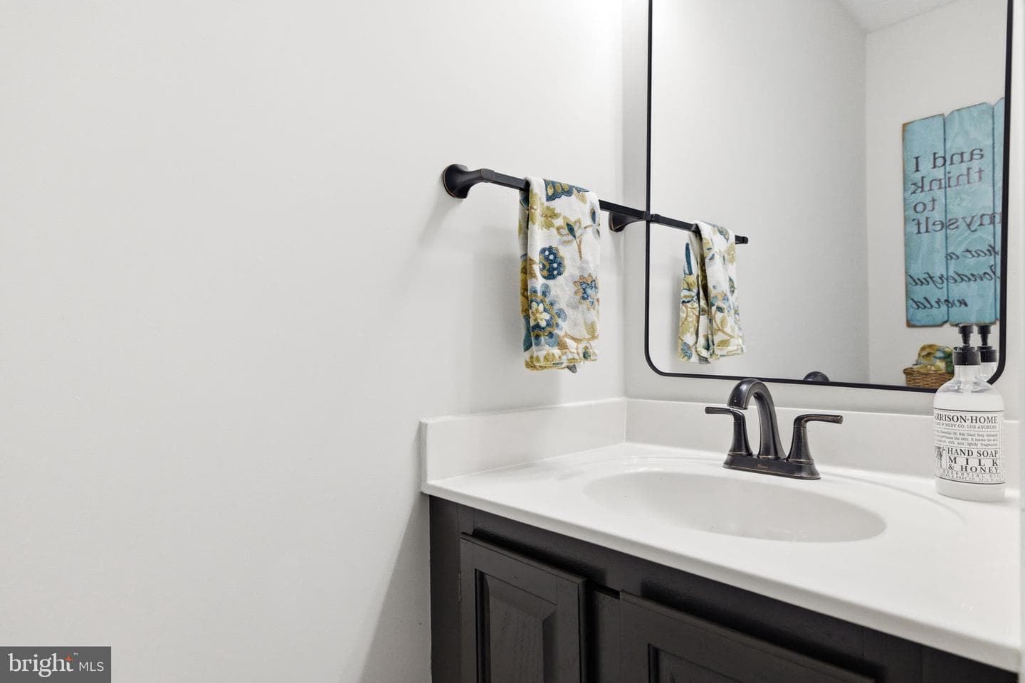 213 Georgetowne Court photo 15