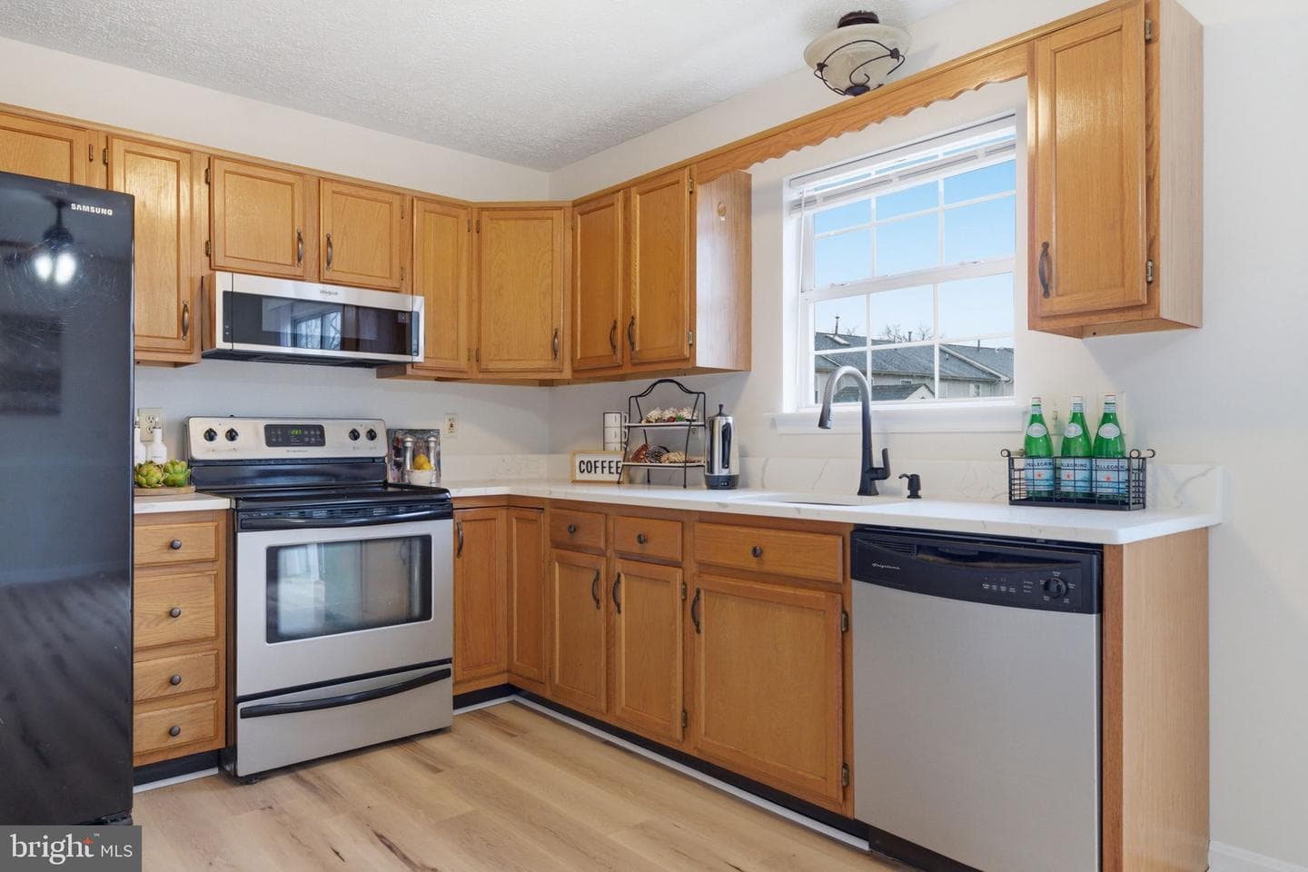 213 Georgetowne Court photo 7