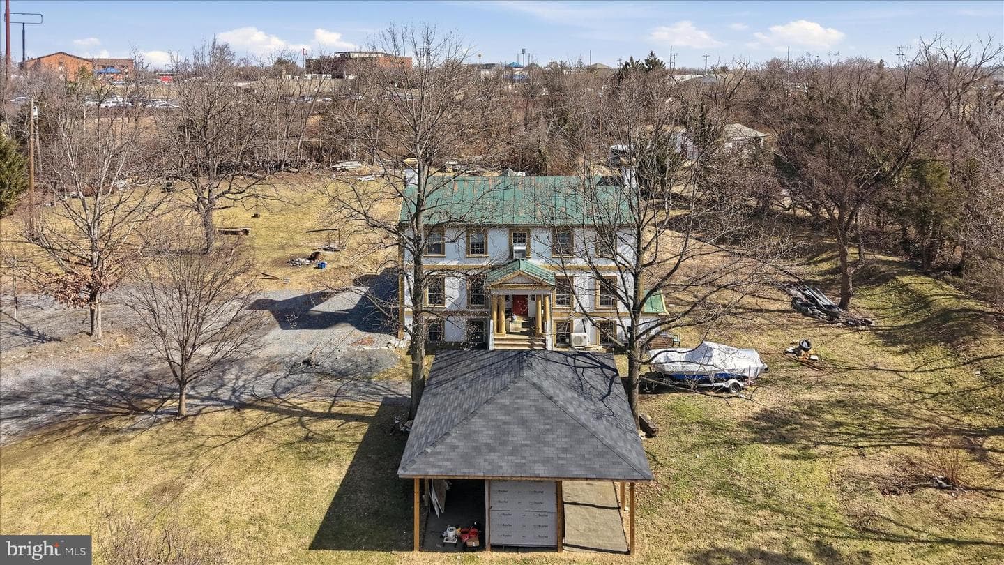 229 Garber Lane photo 2