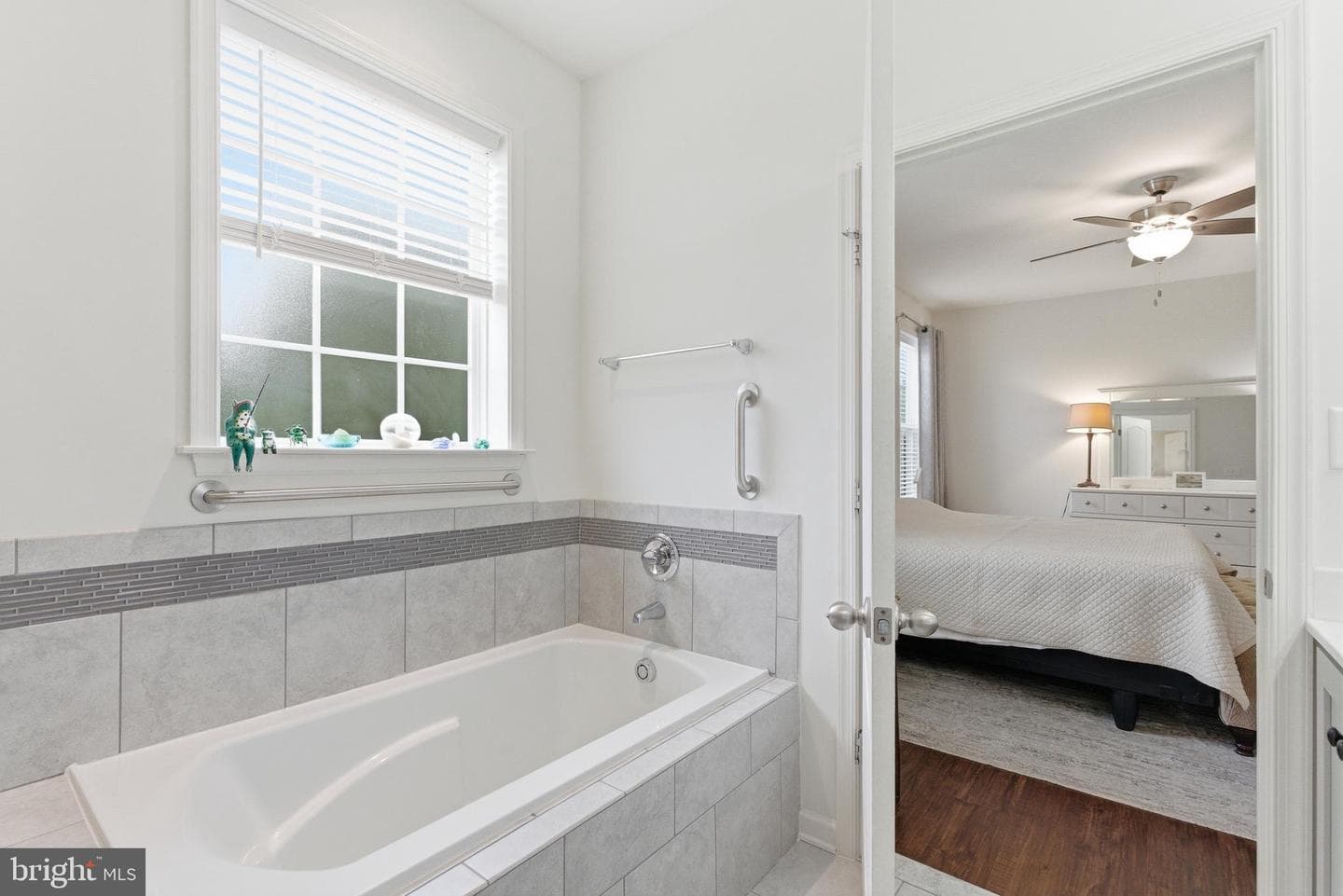111 Bluets Drive photo 20