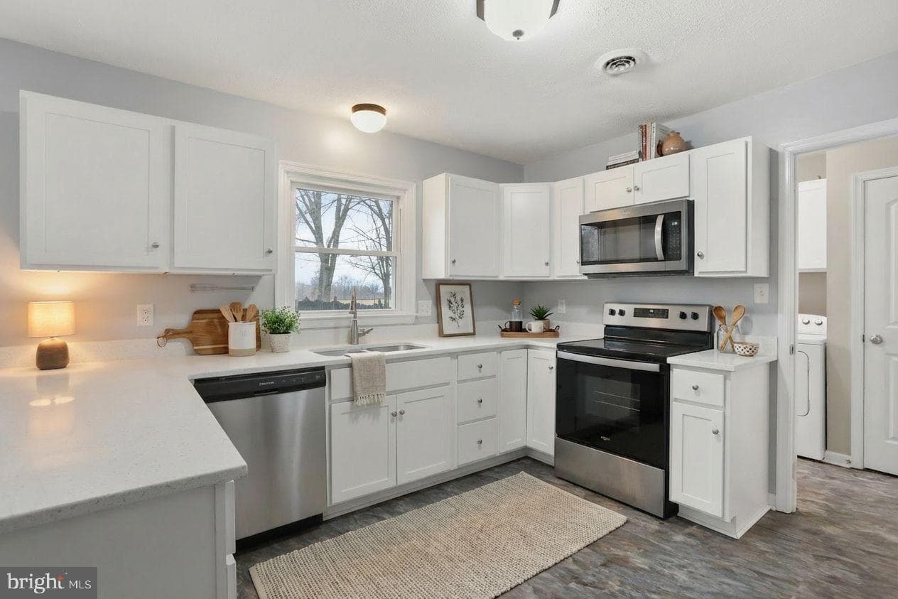 5083 Barley Drive photo 6