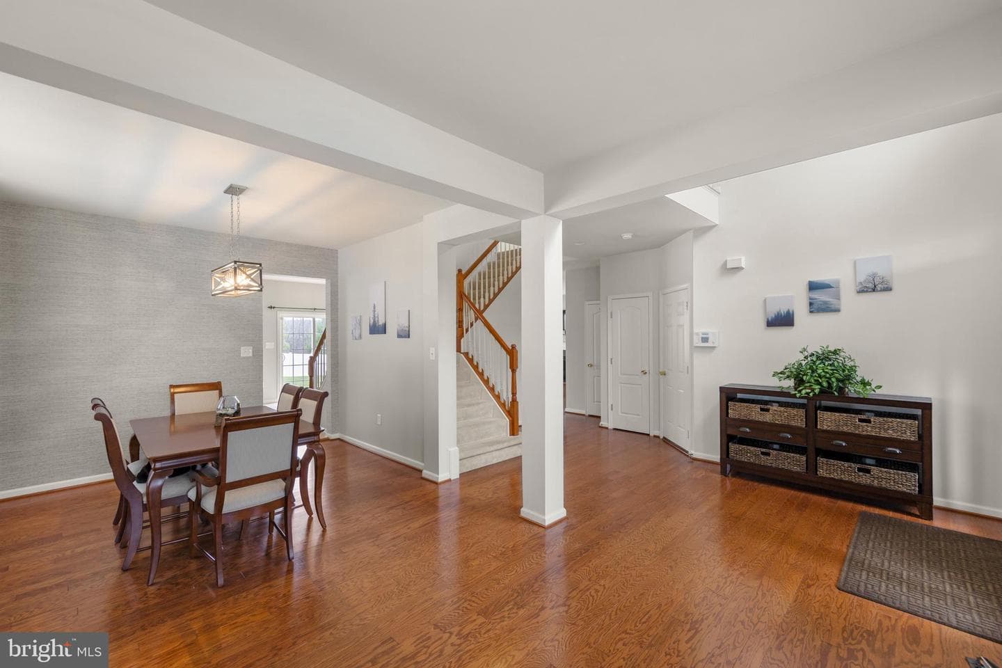 122 Vincent Drive photo 11