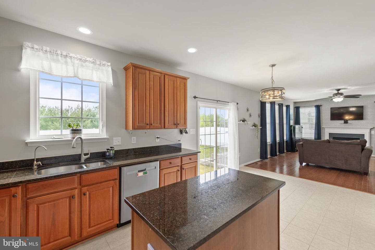 122 Vincent Drive photo 19