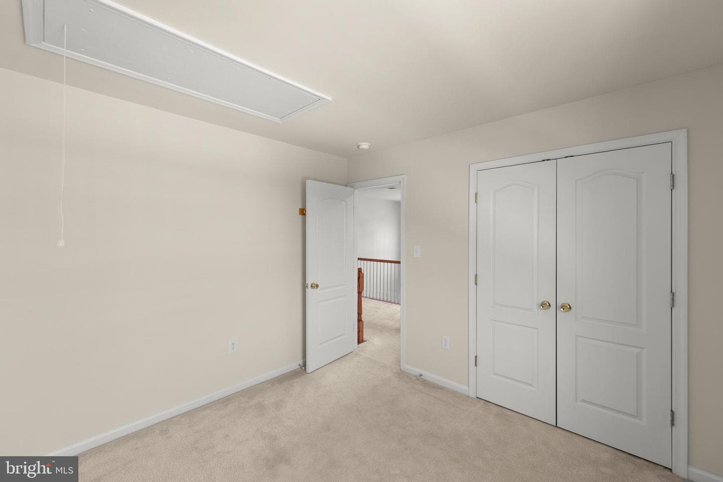 122 Vincent Drive photo 46