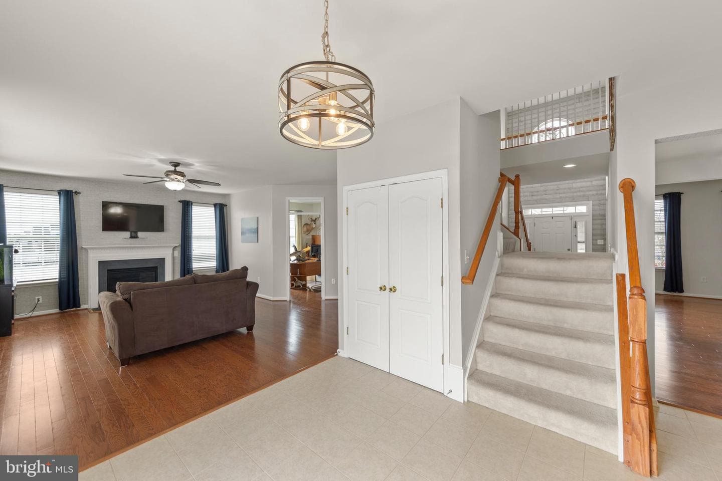 122 Vincent Drive photo 7