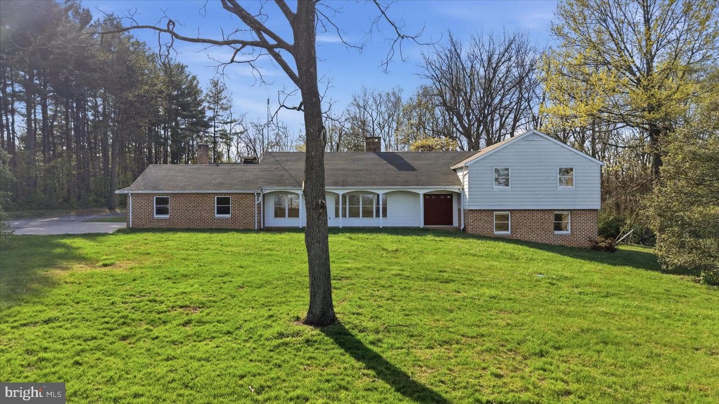 891 Payne Road photo 2