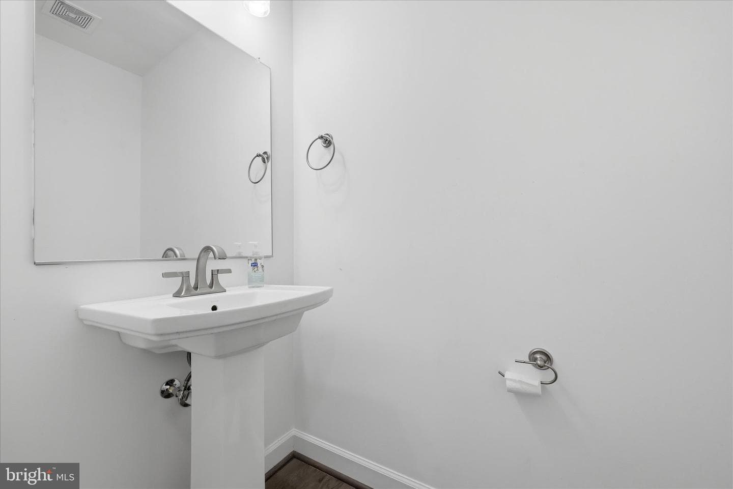117 Coralyrose Ct photo 14