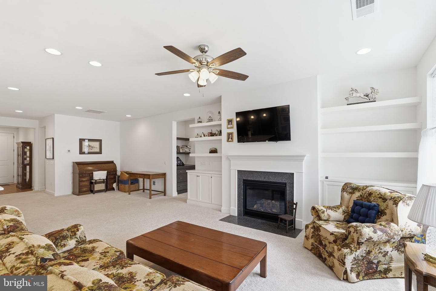 152 Milkweed Drive photo 10