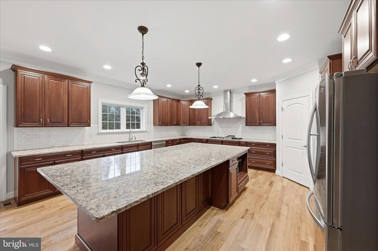 226 Summerfield Drive photo 6