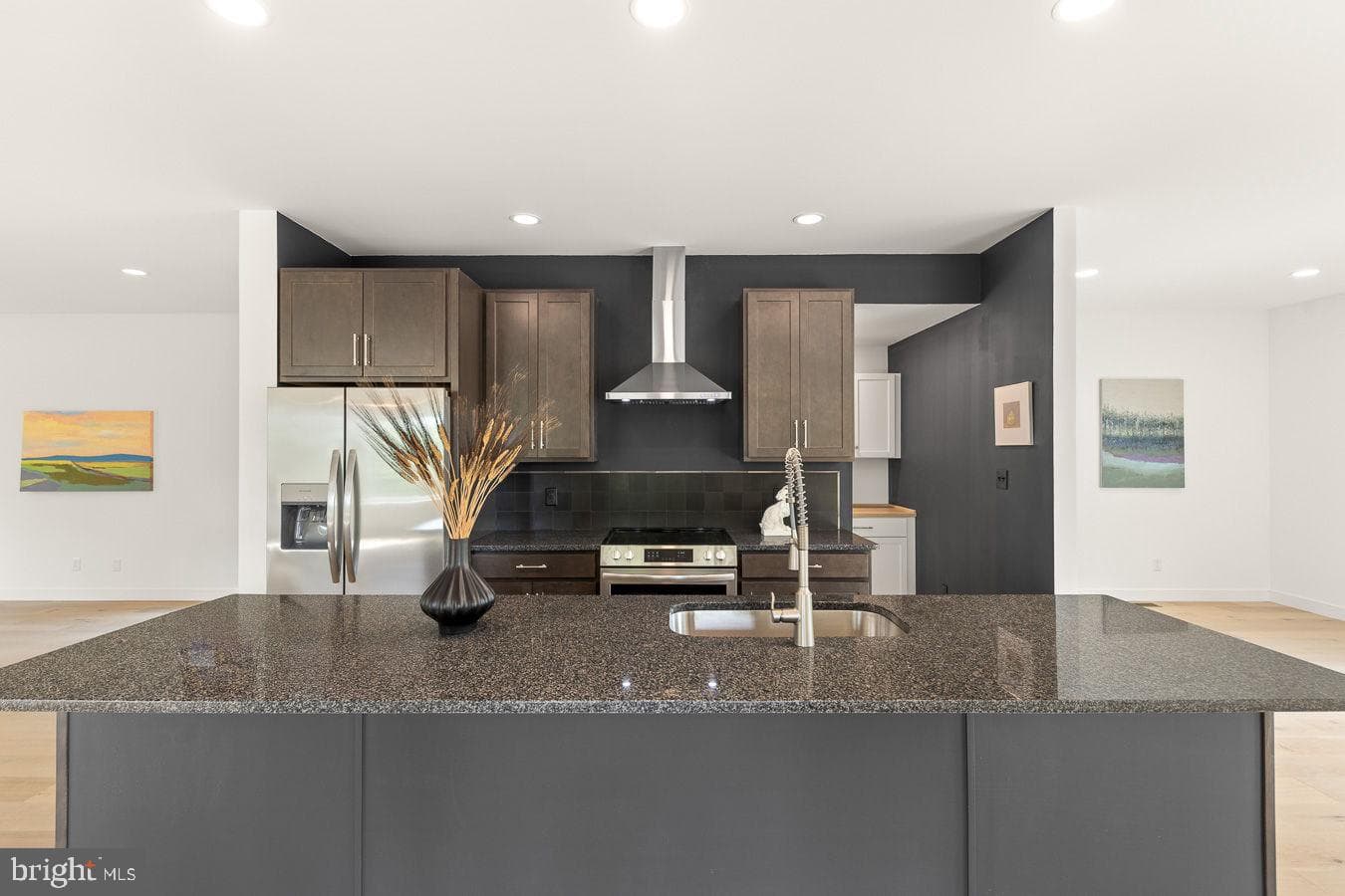 201 Nathaniel Drive photo 12
