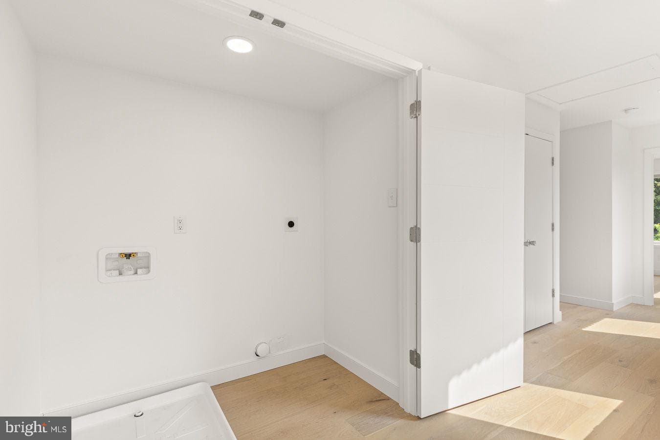 201 Nathaniel Drive photo 33