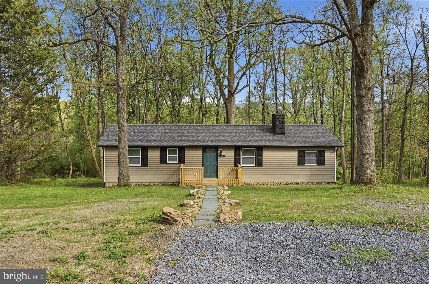 105 Buckskin Trail photo 2