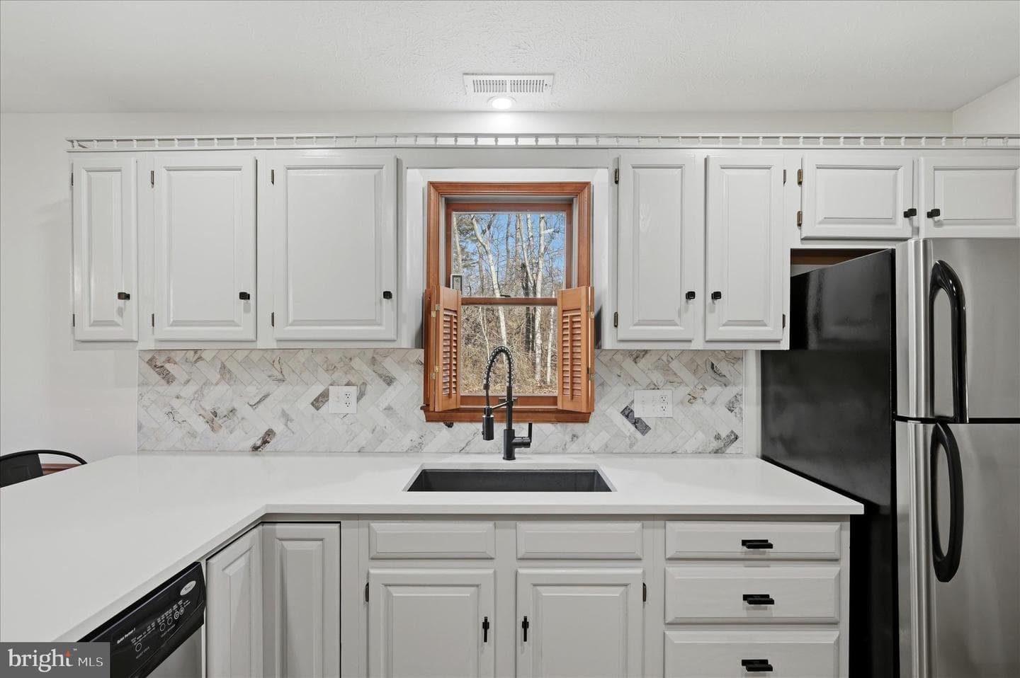 110 Crosscreek Lane photo 13