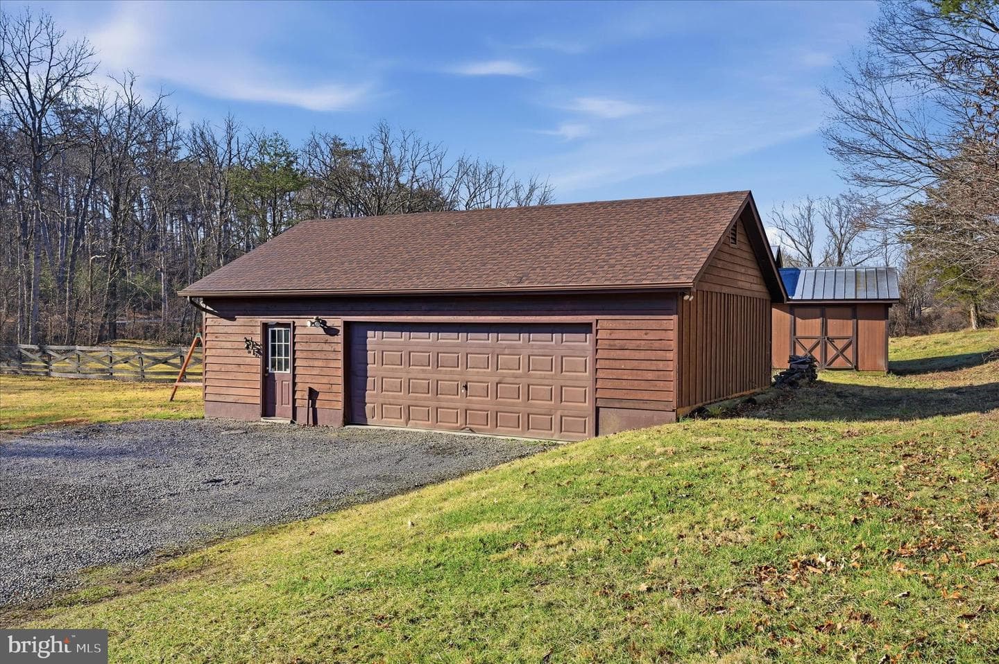 110 Crosscreek Lane photo 32