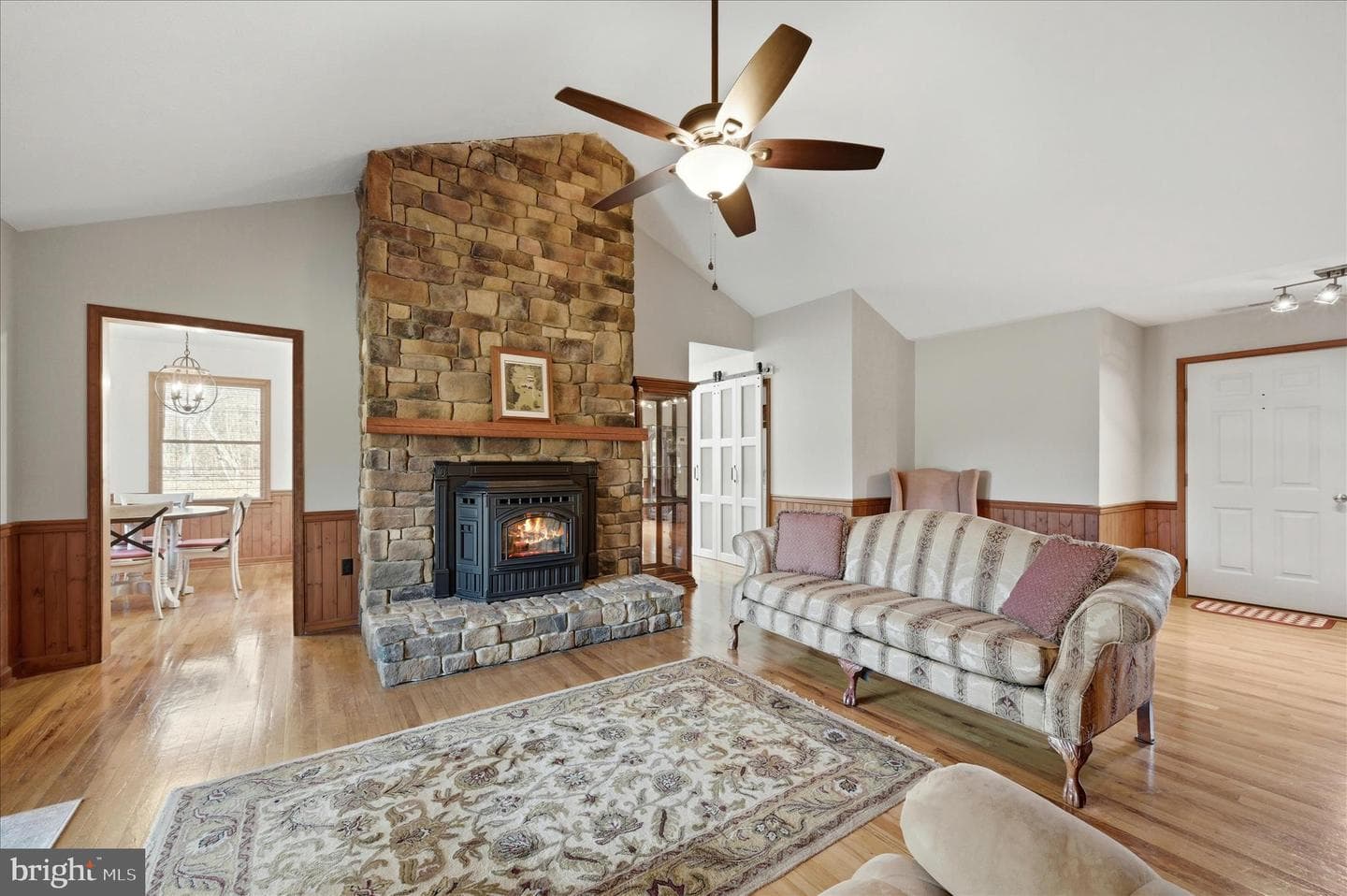 110 Crosscreek Lane photo 8