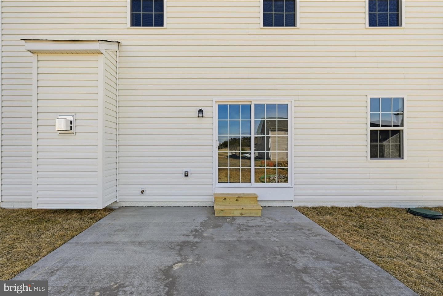 251 Rossmann Blvd photo 53