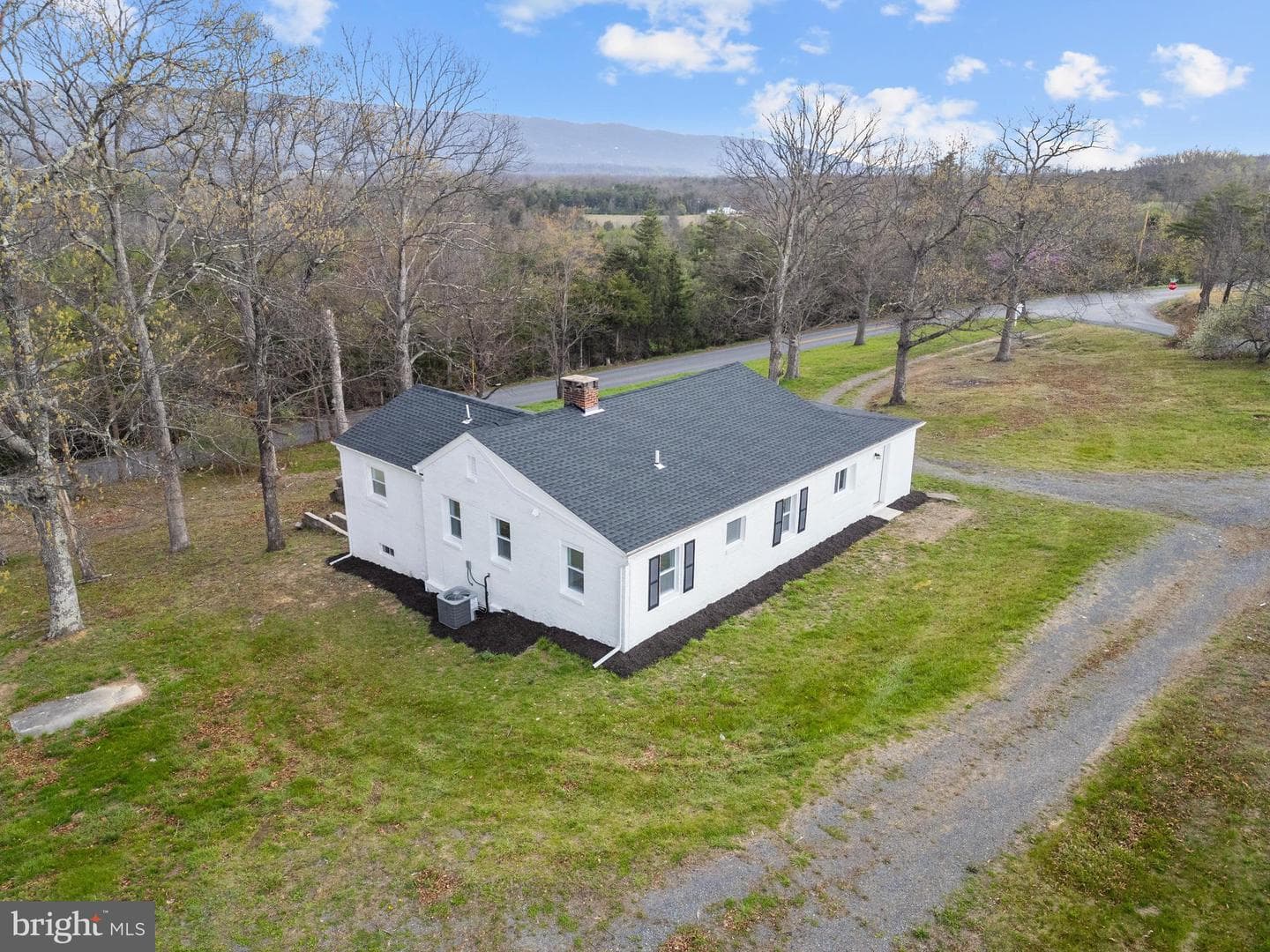 3221 Laurel Grove Road photo 3