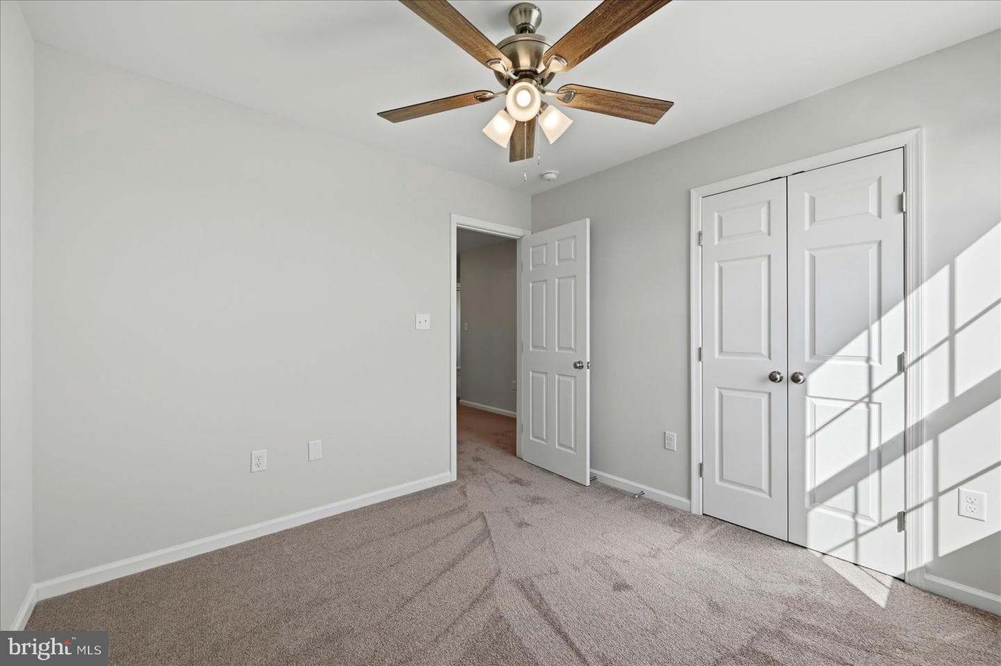 619 Farmington Boulevard photo 38