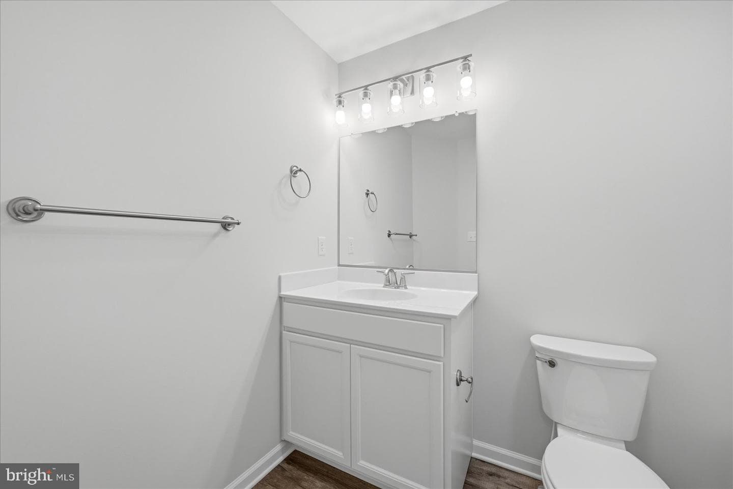 102 Brockham Court photo 22
