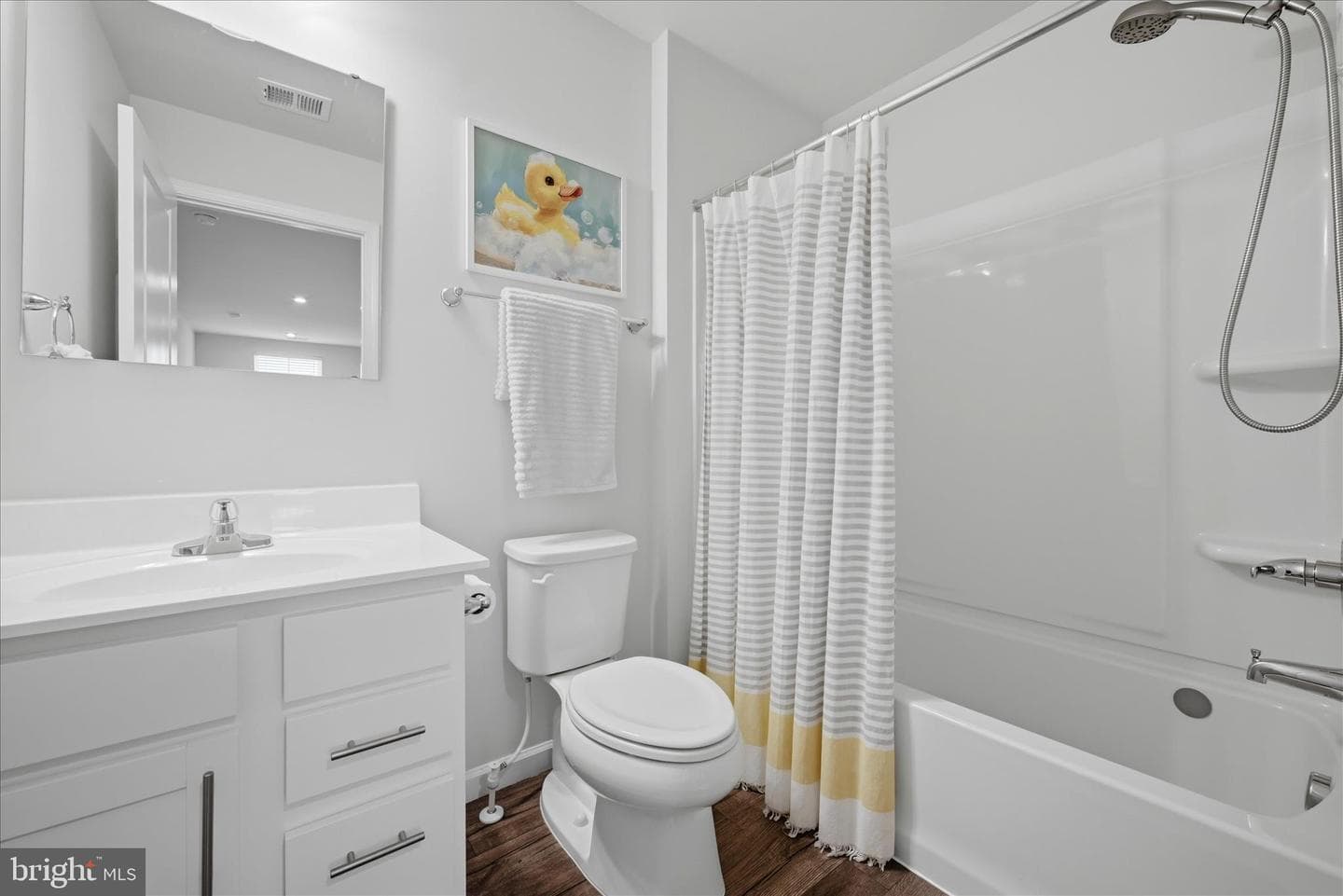 471 Coville Street photo 25