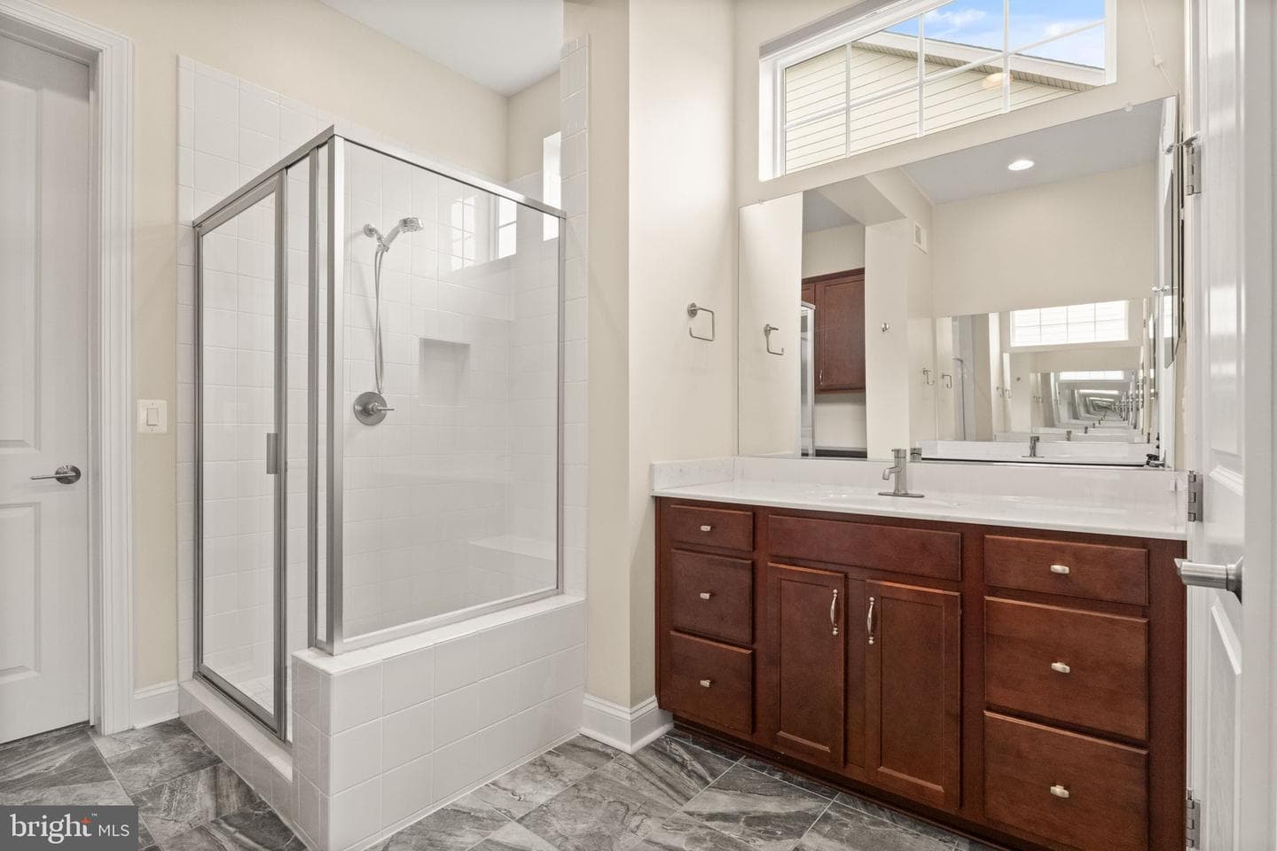 103 Cloak Lane photo 48